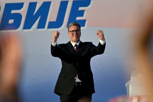 Serbien: Vucic kündigt Parlamentswahl für den 25. Oktober an