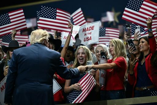 US President Donald Trump pledged that oil prices would come down if the United States won the war — Brendan SMIALOWSKI / AFP