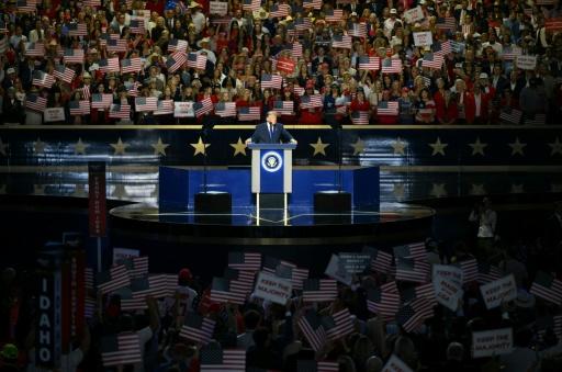 "Tut so, als stünde ich auf dem Stimmzettel": Trump wirbt bei Parteitag um Wähler