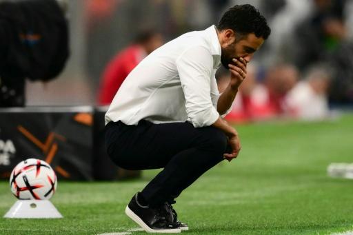 El Milan cae ante el Benfica en duelo de gigantes del estreno de la Liga Europa