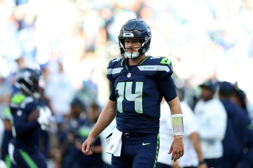 NFL: Seahawks siegen zum Auftakt - aber bangen um Darnold