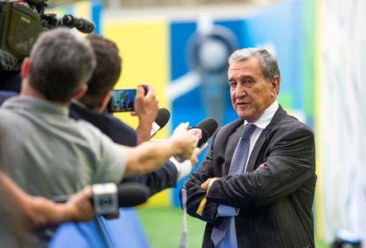 Carlos Alberto Parreira recebe alta após 80 dias internado