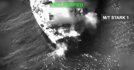 Capture d’écran réalisée 5 septembre 2026 à partir d'une vidéo diffusée par le Commandement central des États-Unis (Centcom) sur X montrant ce que le Centcom présente comme une frappe des forces armées américaines contre un pétrolier iranien dans le golfe d’Oman, le 5 septembre 2026 — Handout / AFP