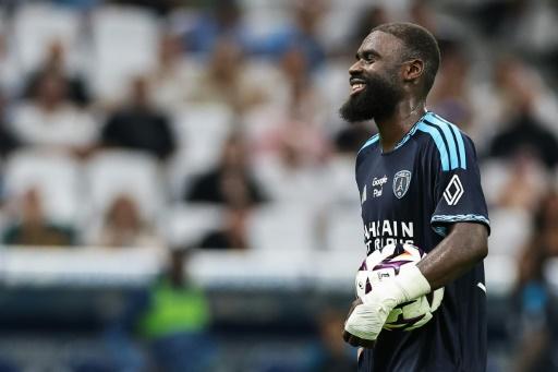 Com hat-trick de Sinayoko, Paris FC derruba Olympique de Marselha no Vélodrome