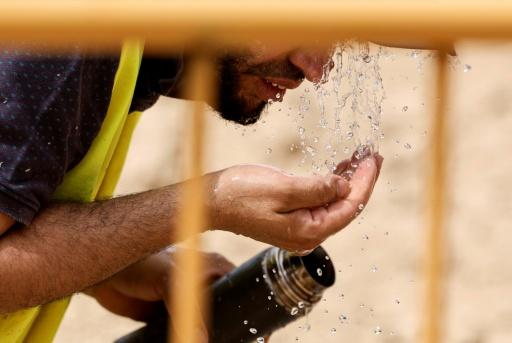 Un ouvrier sur un chantier à Madrid, le 22 juin 2026 — OSCAR DEL POZO / AFP